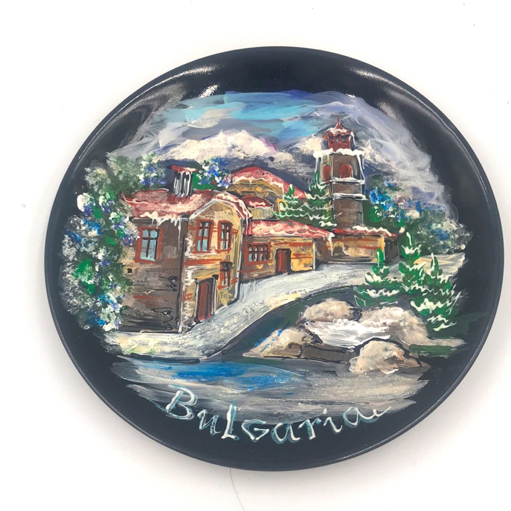 Hand painted Souvenir Ceramic Bulgaria Hanging Plate Decor